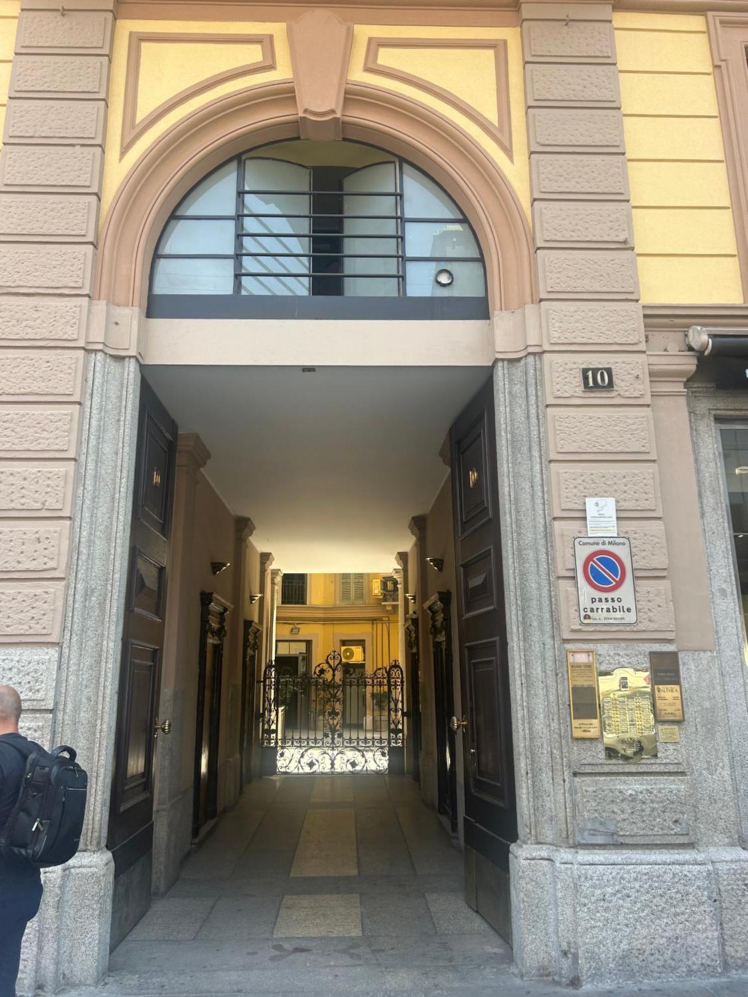 Porta Venezia Shopping, Metro, And Comfort Apartment Milan